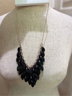 NWT Charlotte Russe Black Statement Bib Necklace Gold Tone Faceted Beads